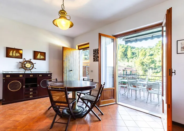 Hostdomus - Casa Uliveto Lejlighed Laigueglia