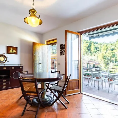 Hostdomus - Casa Uliveto Apartamento Laigueglia